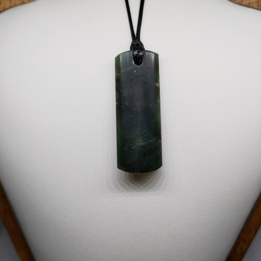 Pounamu Toki – Hand-Carved New Zealand Greenstone Adze 0093