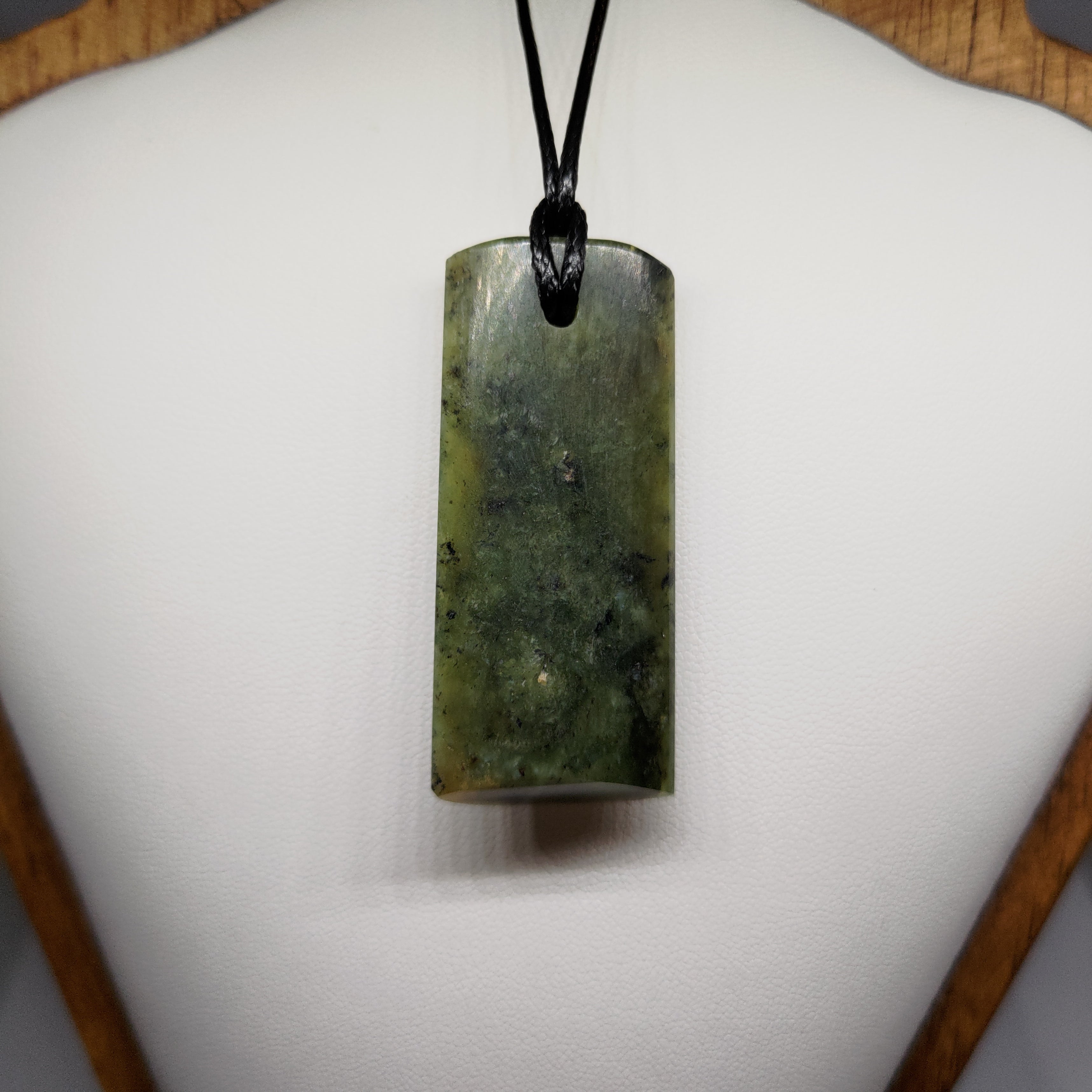 Pounamu Toki – Hand-Carved New Zealand Greenstone Adze 0094