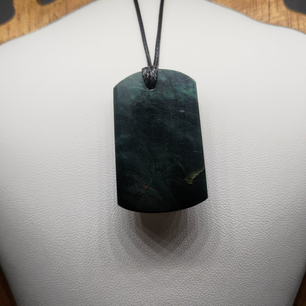 Pounamu Toki – Hand-Carved New Zealand Greenstone Adze 0102