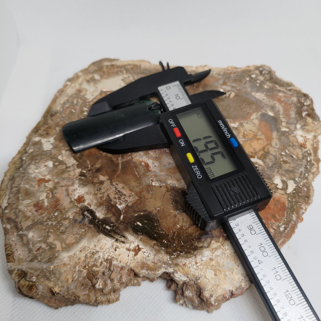 Pounamu Toki – Hand-Carved New Zealand Greenstone Adze 0110