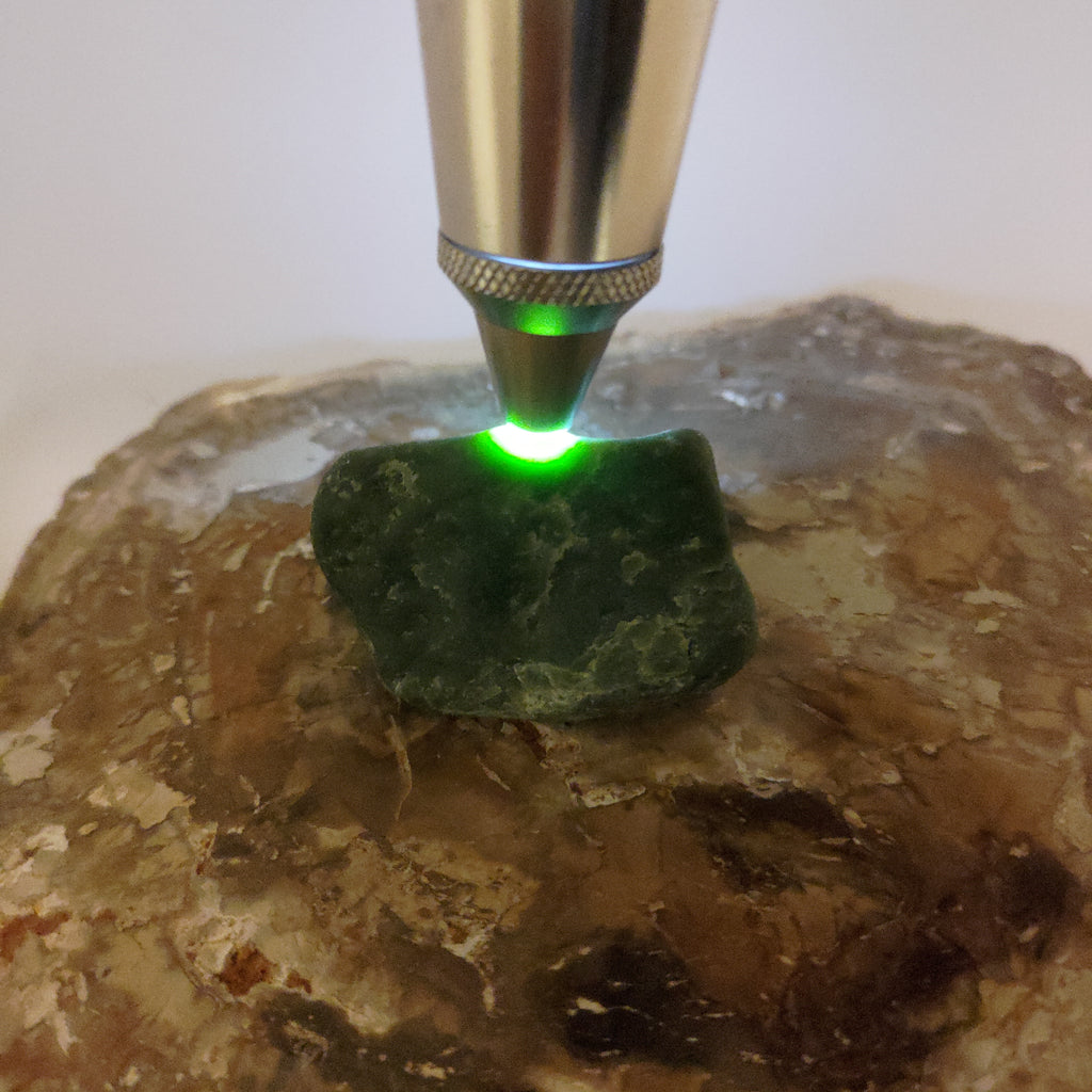 New Zealand flower Pounamu Specimen (Small) Ref: 0146