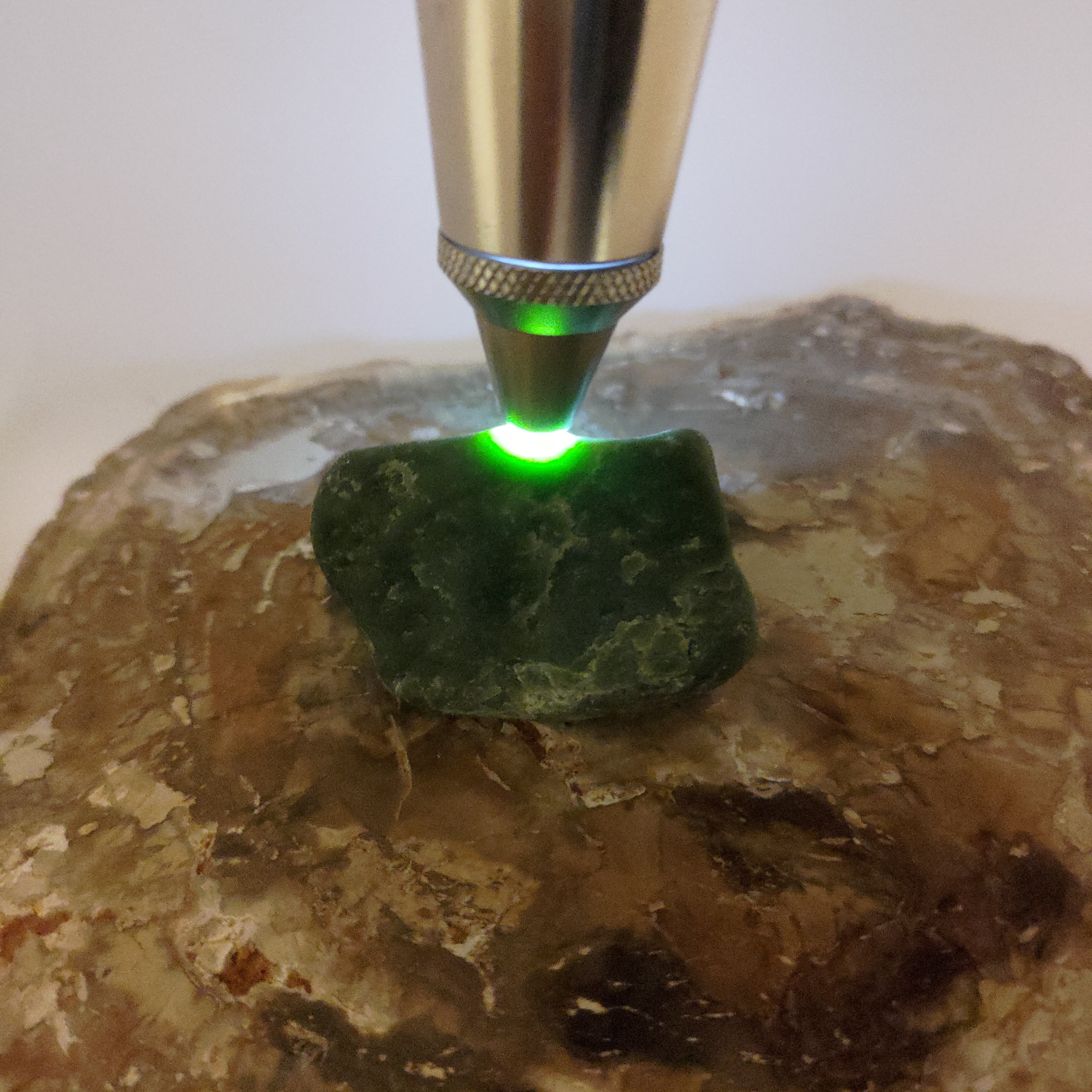 New Zealand flower Pounamu Specimen (Small) Ref: 0146
