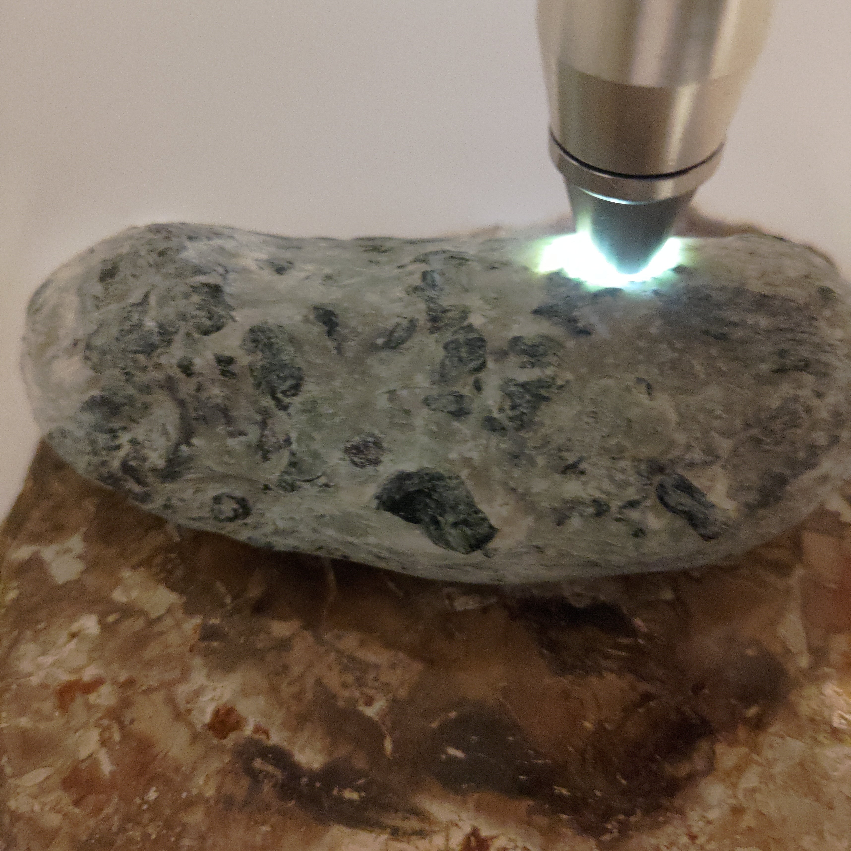 New Zealand Pounamu Specimen Ref: 0152