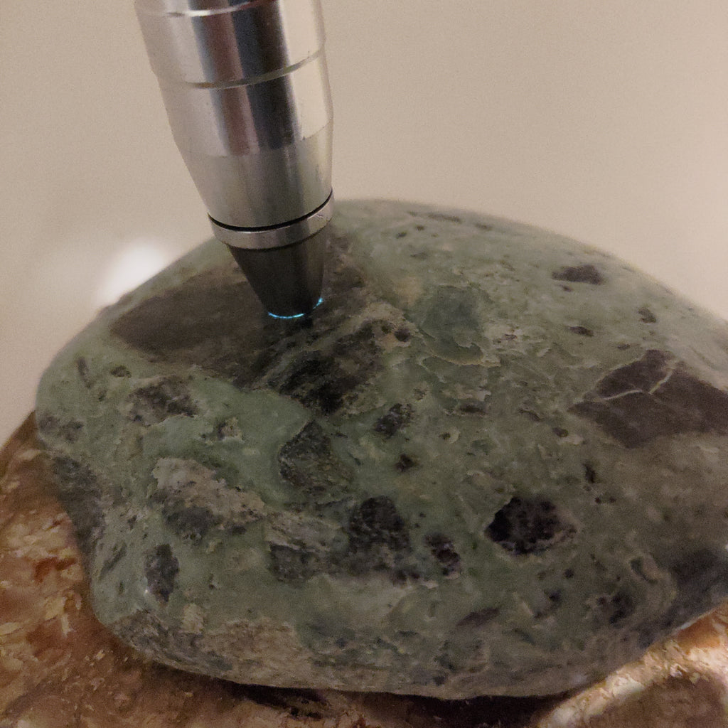 New Zealand Pounamu Specimen High Shine Polish On One Side Ref: 0153
