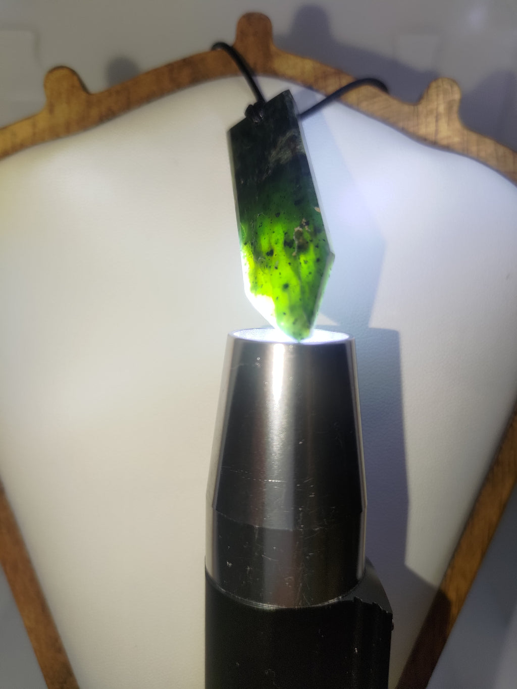 Hand Made New Zealand Pounamu/Greenstone Necklace Ref: 0207