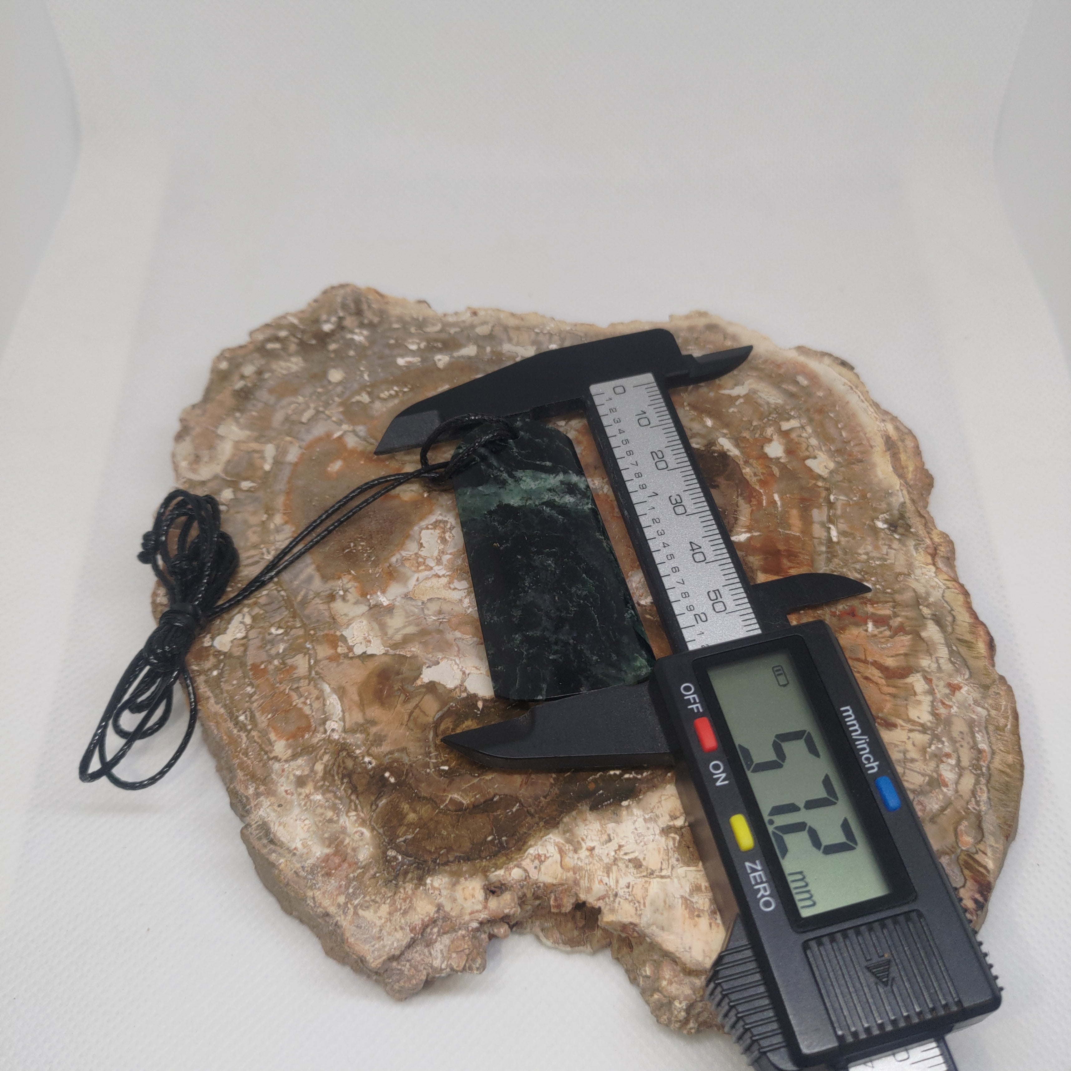 Pounamu Toki – Hand-Carved New Zealand Greenstone Adze 0281