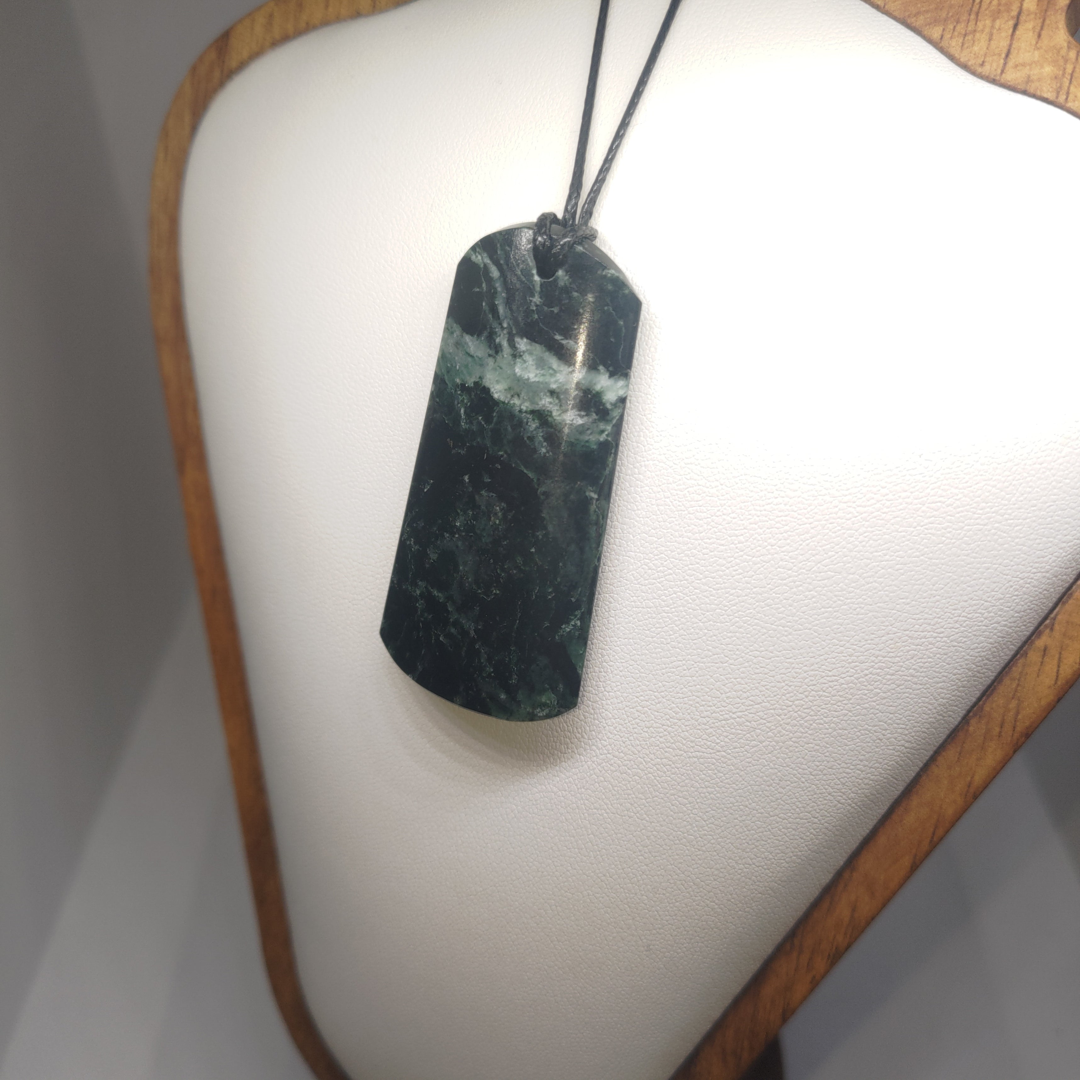 Pounamu Toki – Hand-Carved New Zealand Greenstone Adze 0281