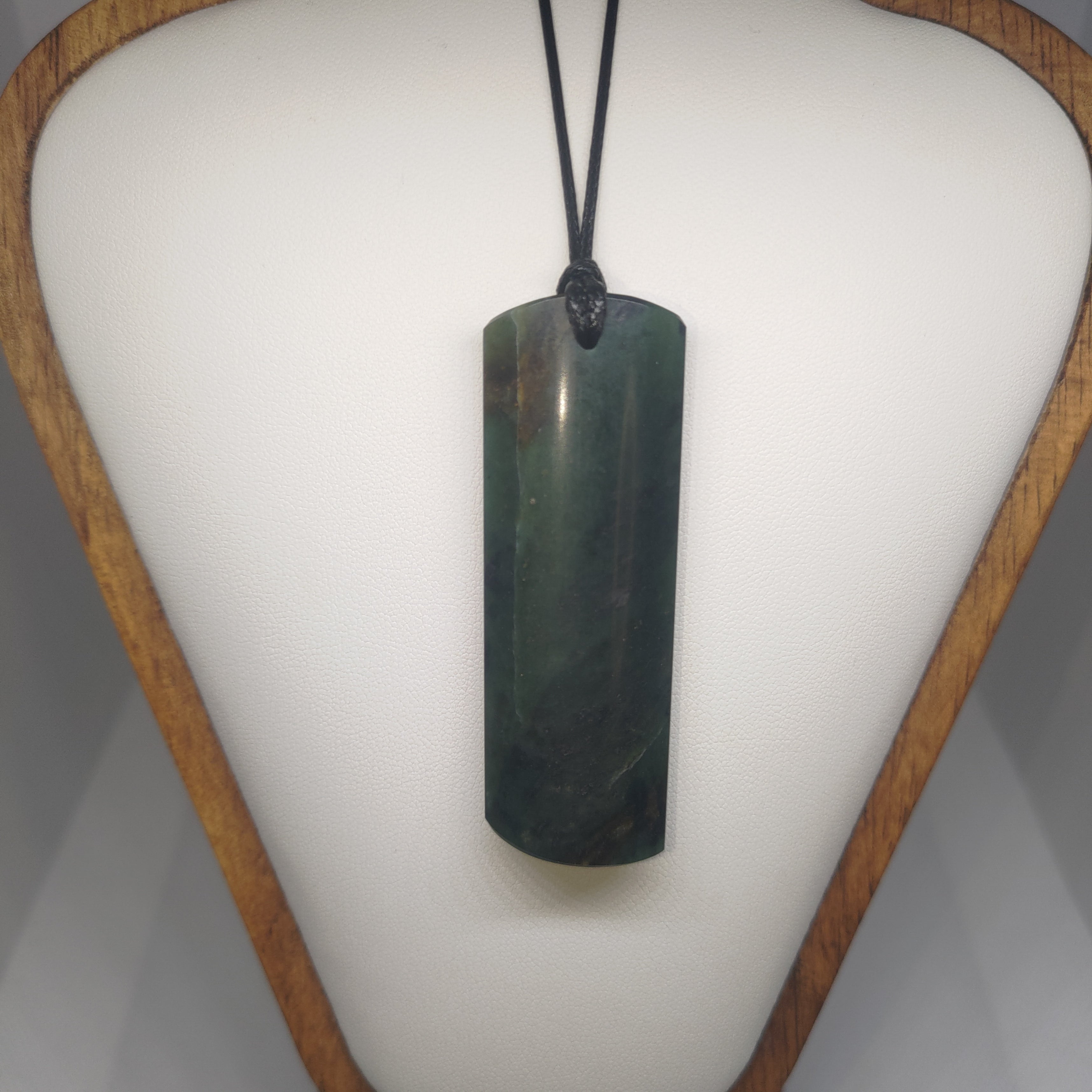 Pounamu Toki – Hand-Carved New Zealand Greenstone Adze 0283