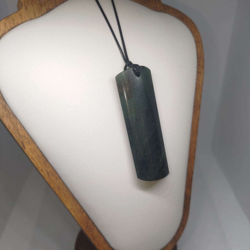 Pounamu Toki – Hand-Carved New Zealand Greenstone Adze 0283