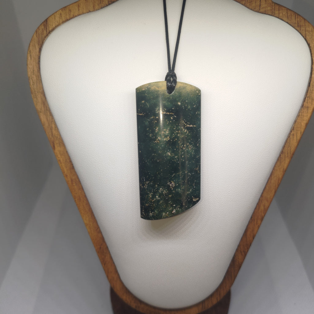 Pounamu Toki – Hand-Carved New Zealand Greenstone Adze 0284