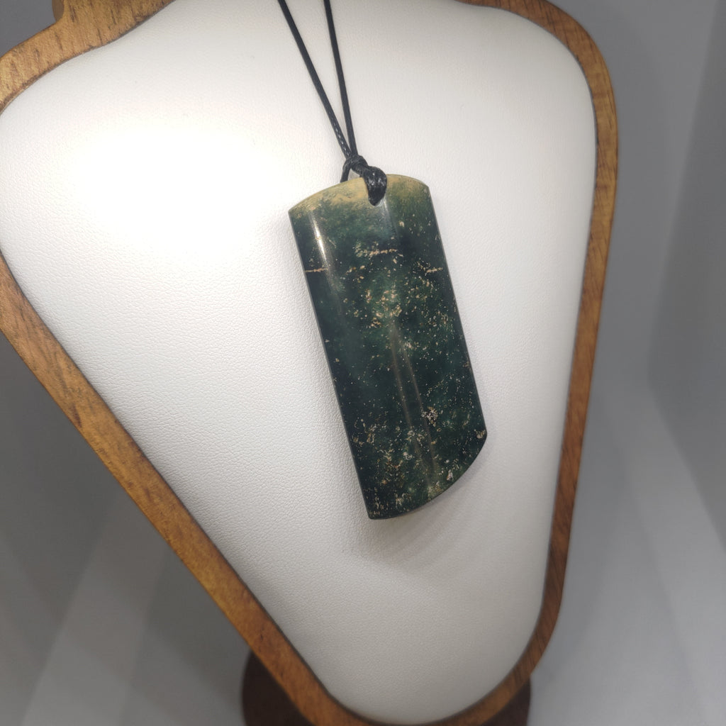 Pounamu Toki – Hand-Carved New Zealand Greenstone Adze 0284