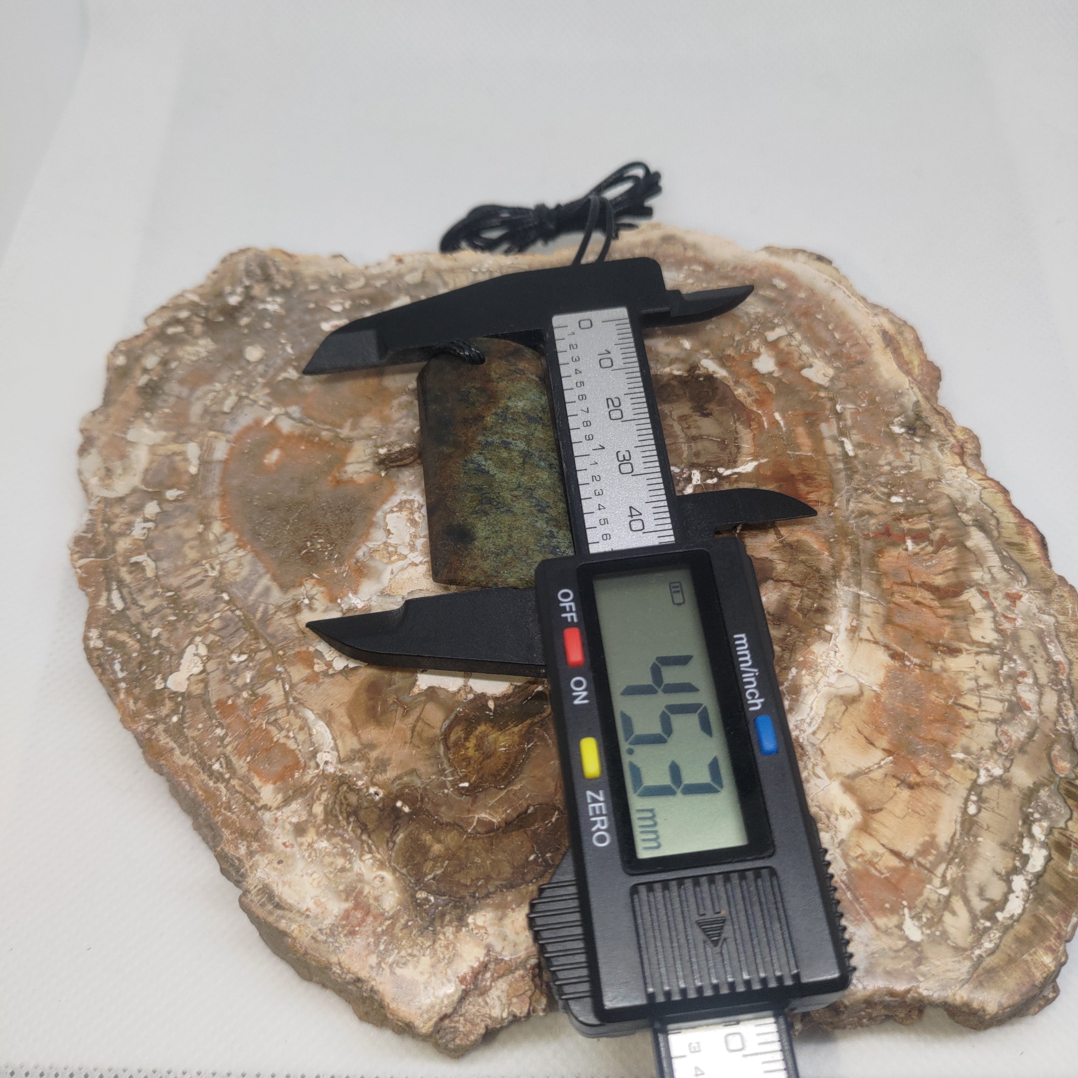 Hand Made New Zealand Obay Stone Pendant Ref: 0289