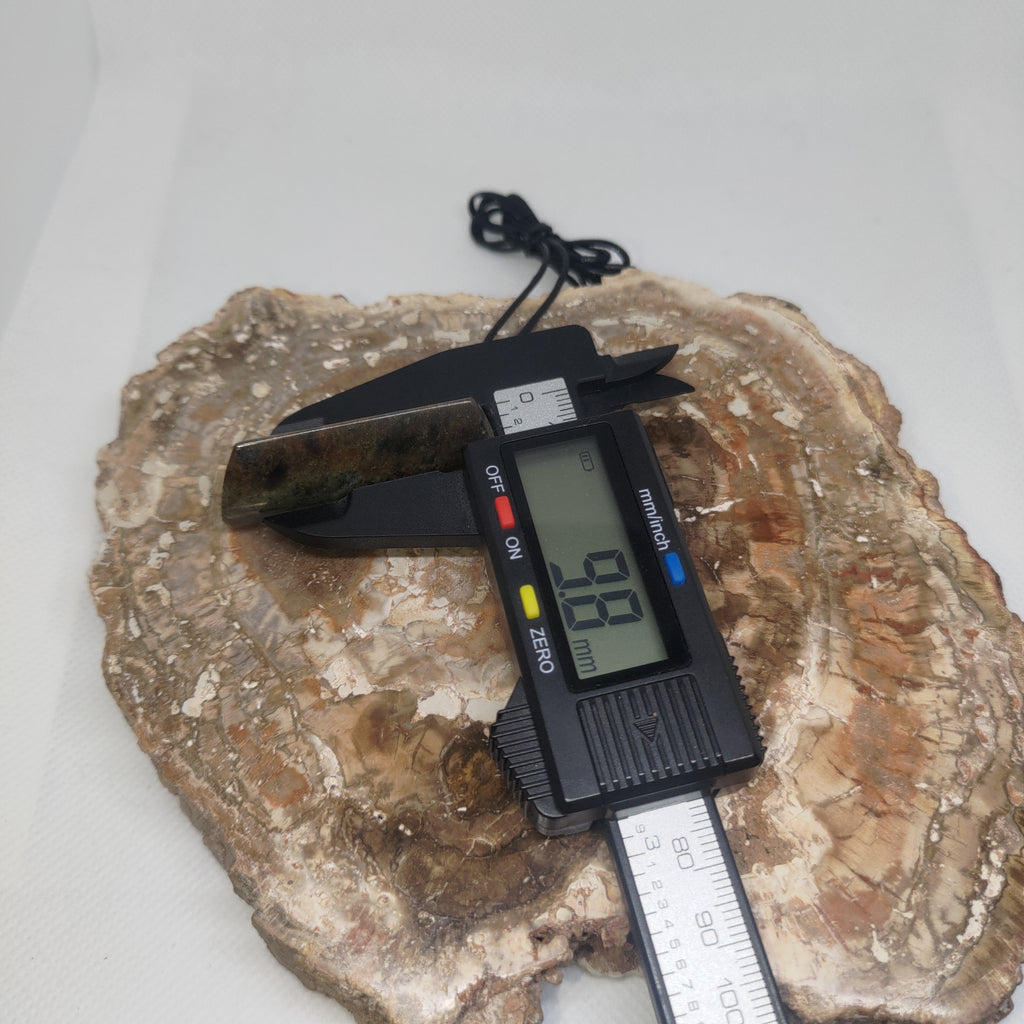 Hand Made New Zealand Obay Stone Pendant Ref: 0289