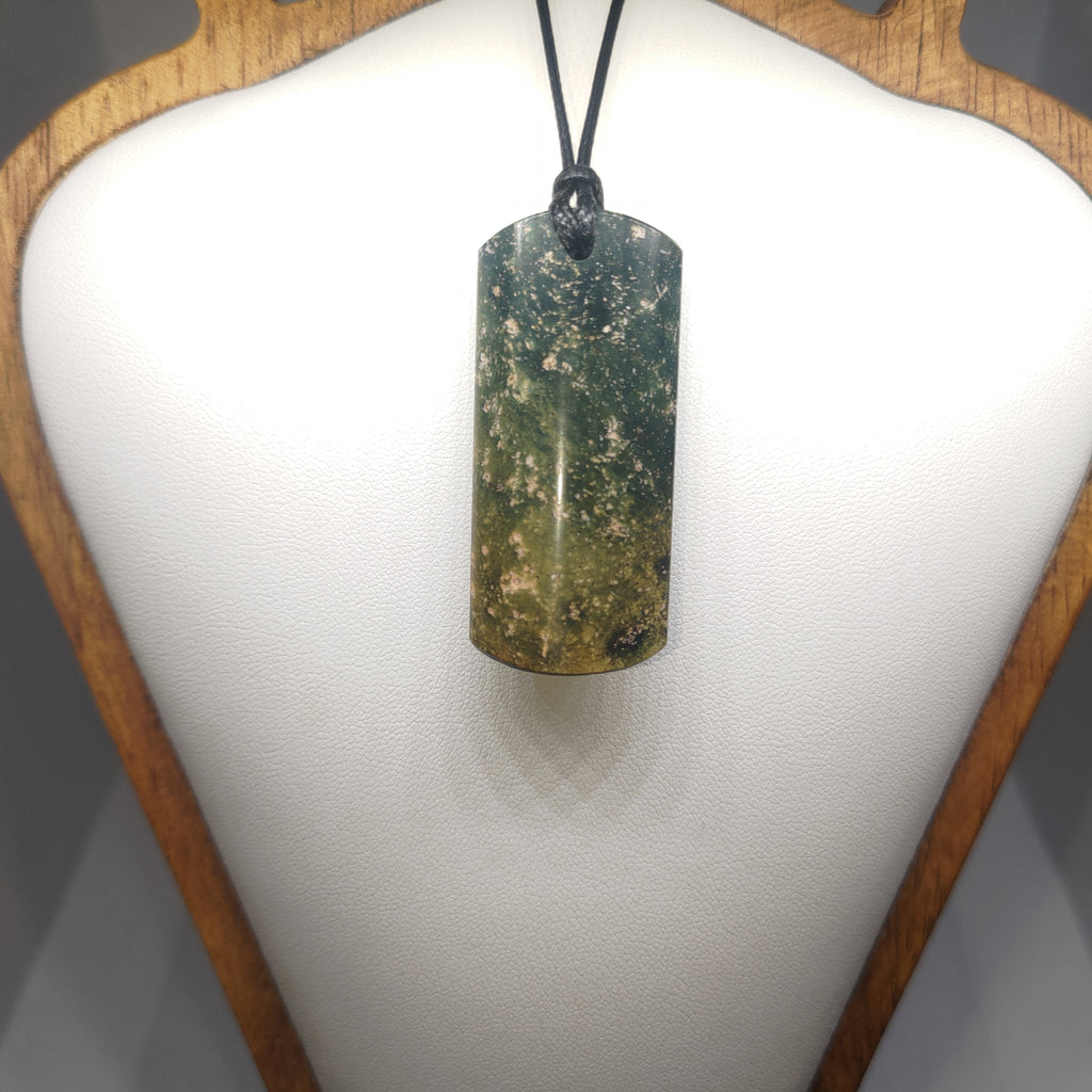 Pounamu Toki – Hand-Carved New Zealand Greenstone Adze 0295