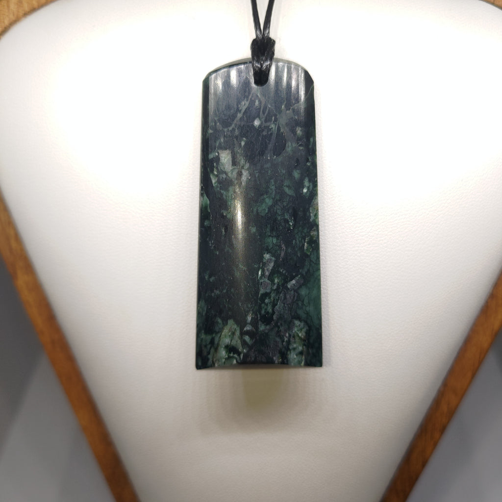 Pounamu Toki – Hand-Carved New Zealand Greenstone Adze 0296
