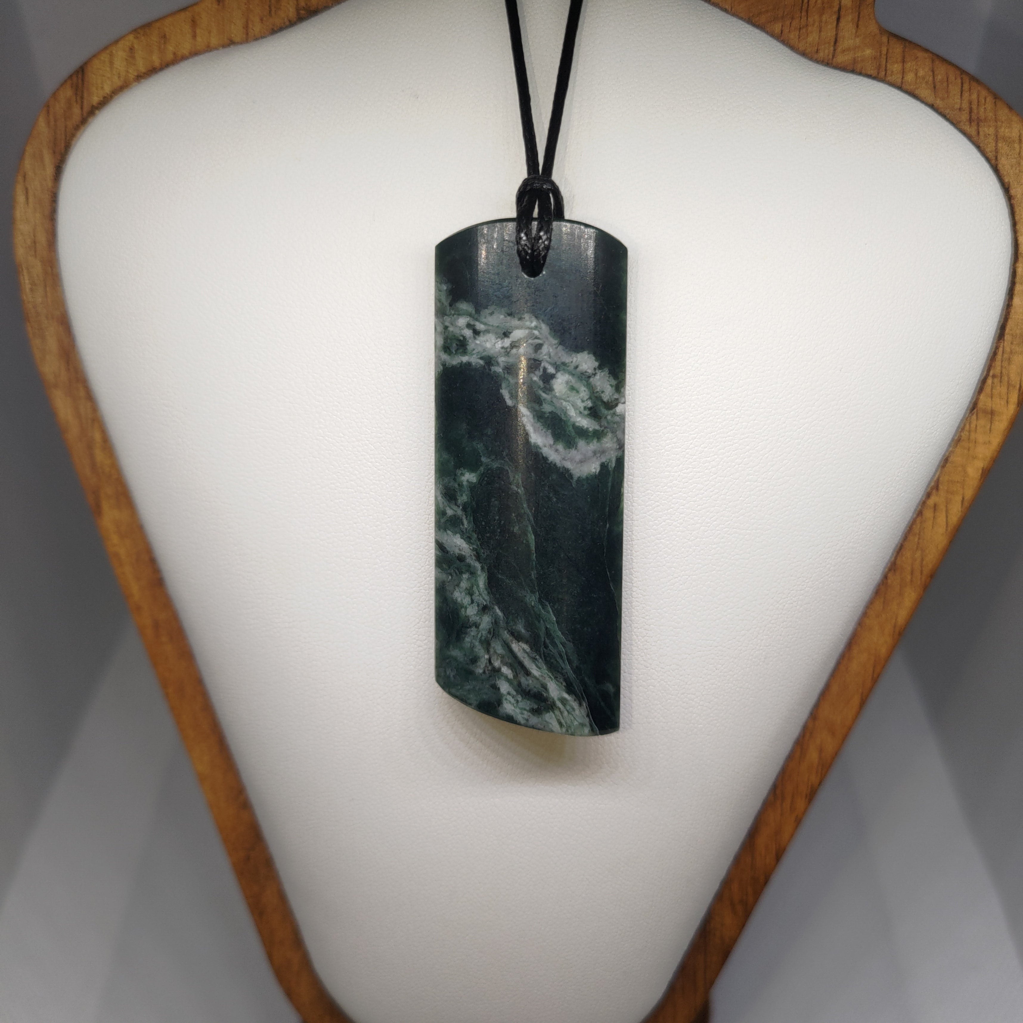 Pounamu Toki – Hand-Carved New Zealand Greenstone Adze 0298
