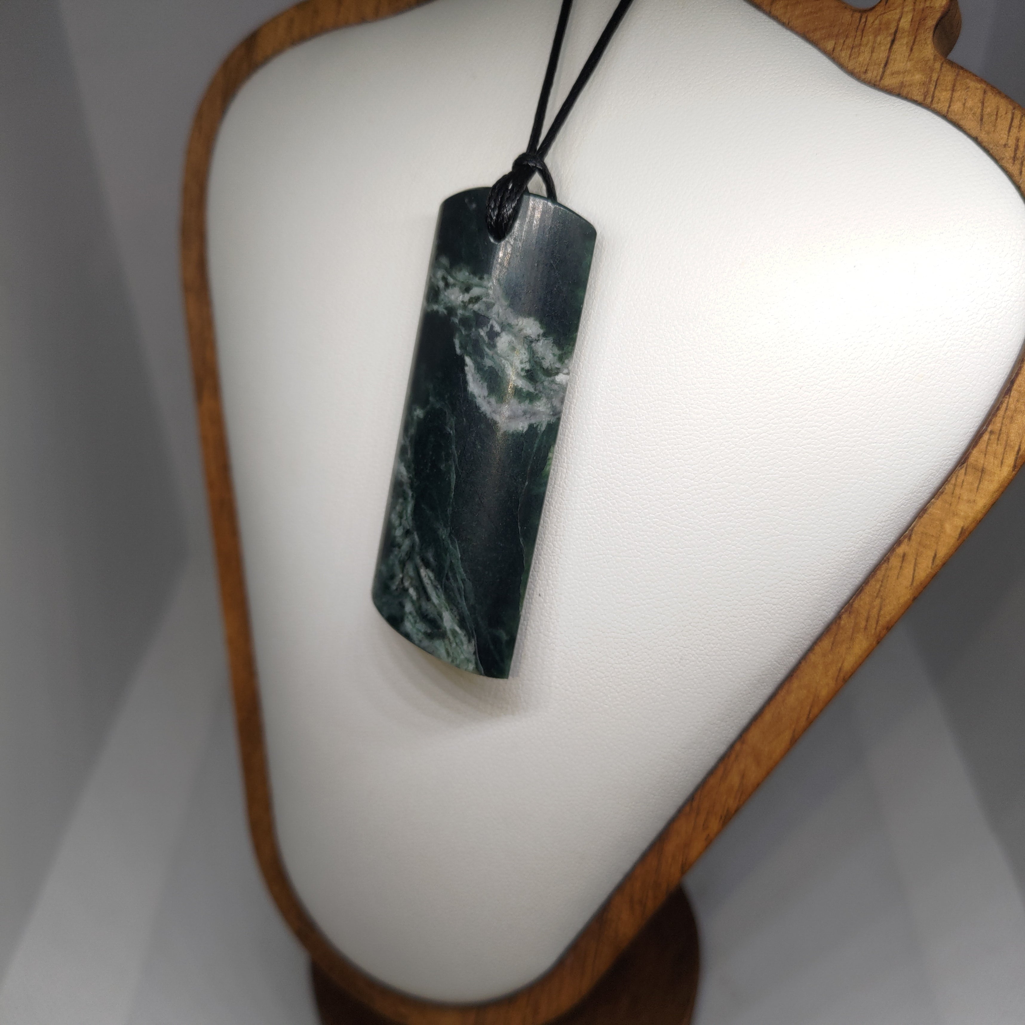Pounamu Toki – Hand-Carved New Zealand Greenstone Adze 0298