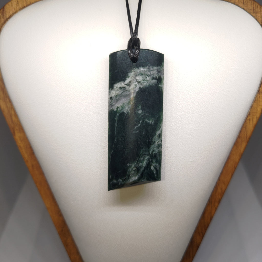 Pounamu Toki – Hand-Carved New Zealand Greenstone Adze 0298
