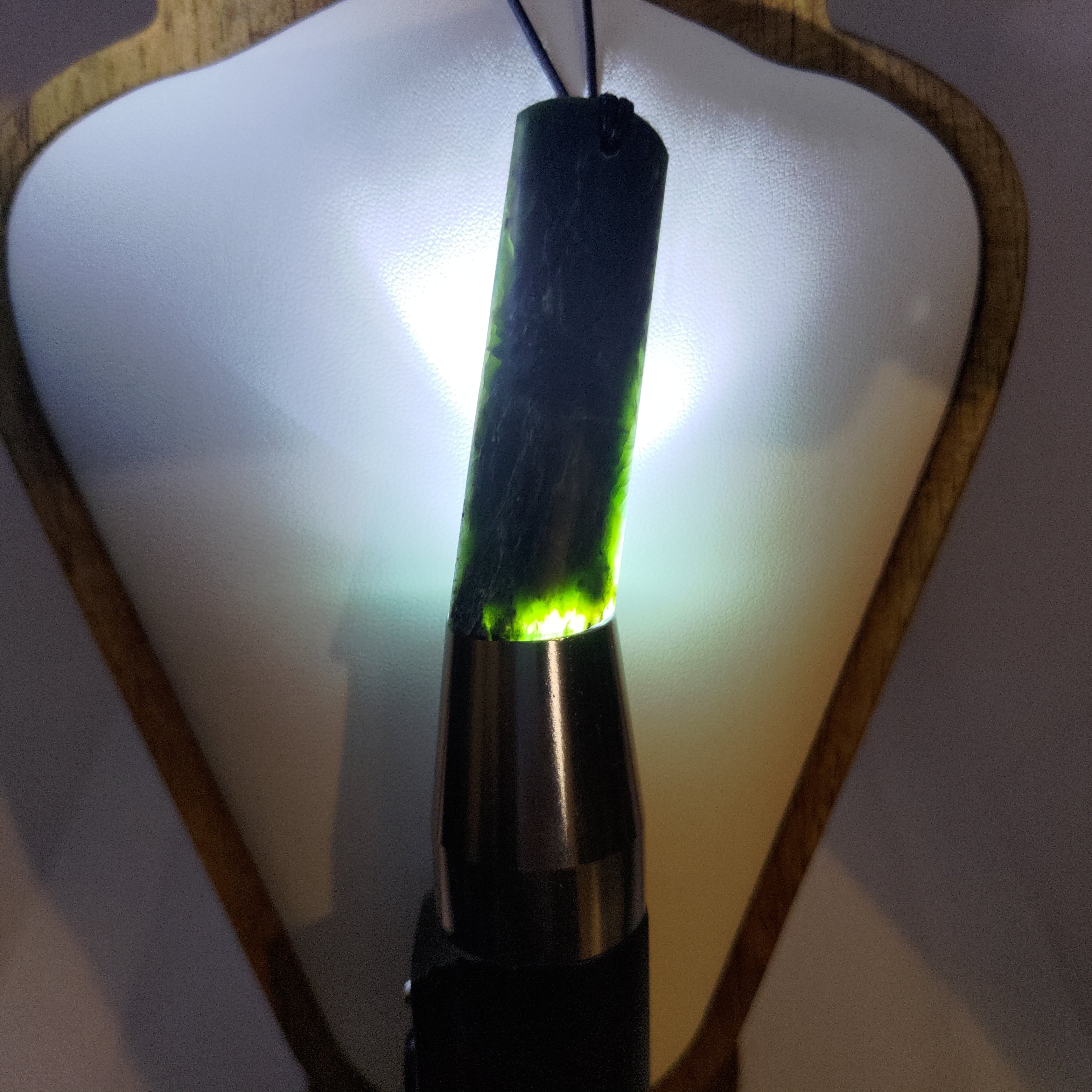 Pounamu Toki – Hand-Carved New Zealand Greenstone Adze 0300