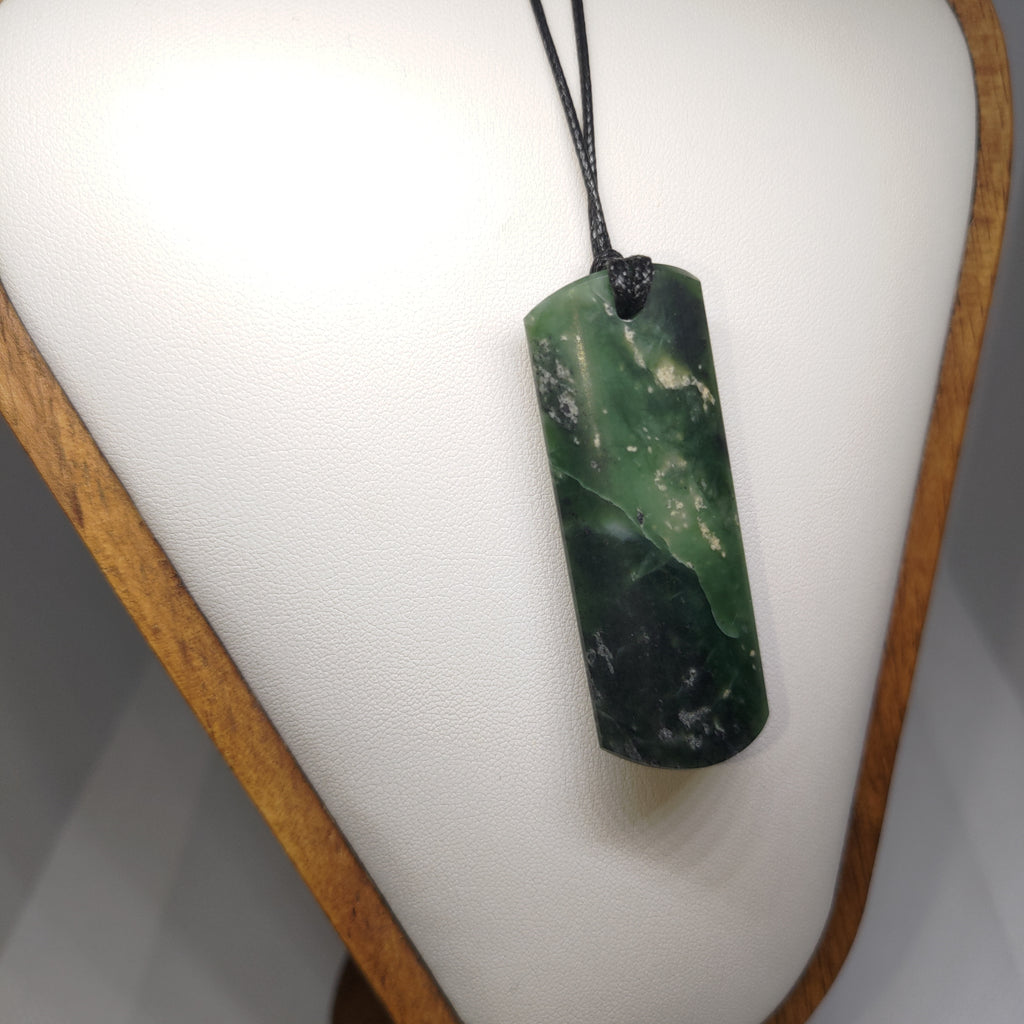 Pounamu Toki – Hand-Carved New Zealand Greenstone Adze 0306