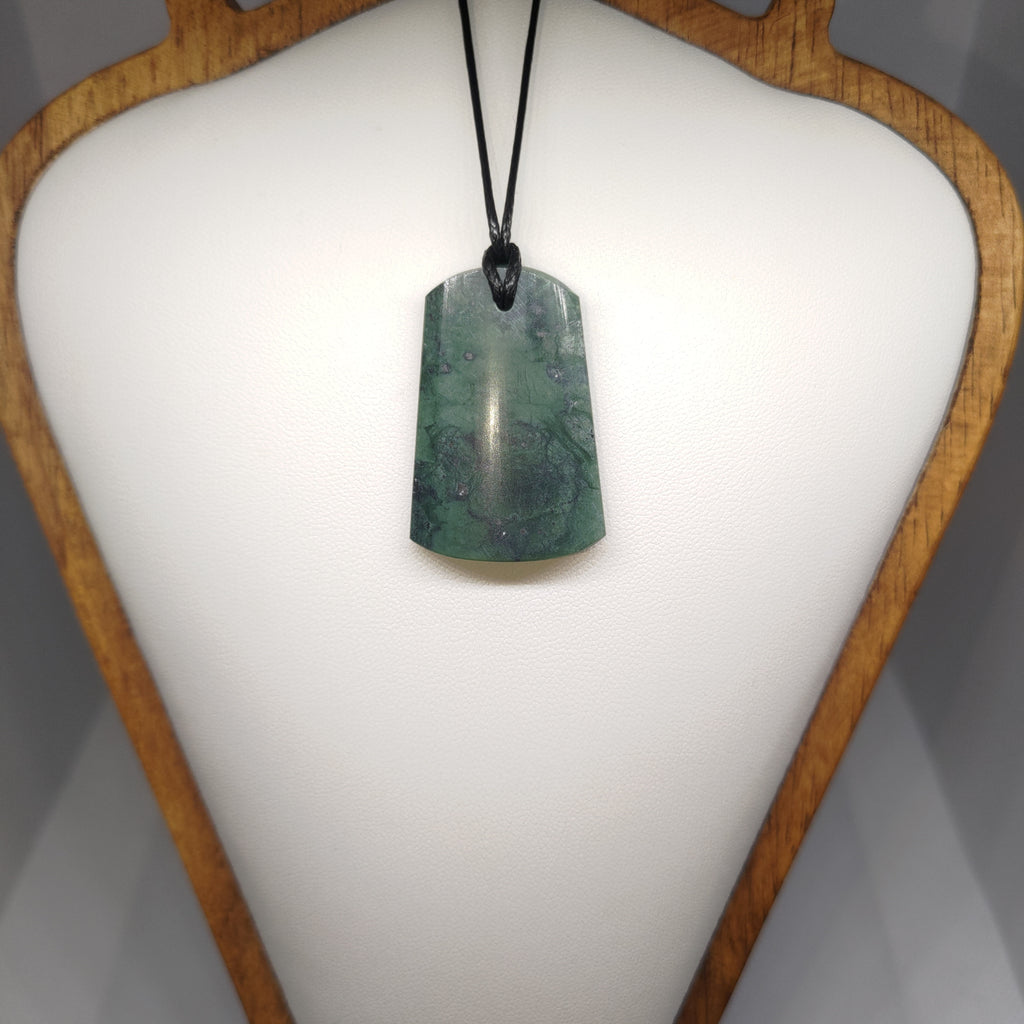 Pounamu Toki – Hand-Carved New Zealand Greenstone Adze 0308