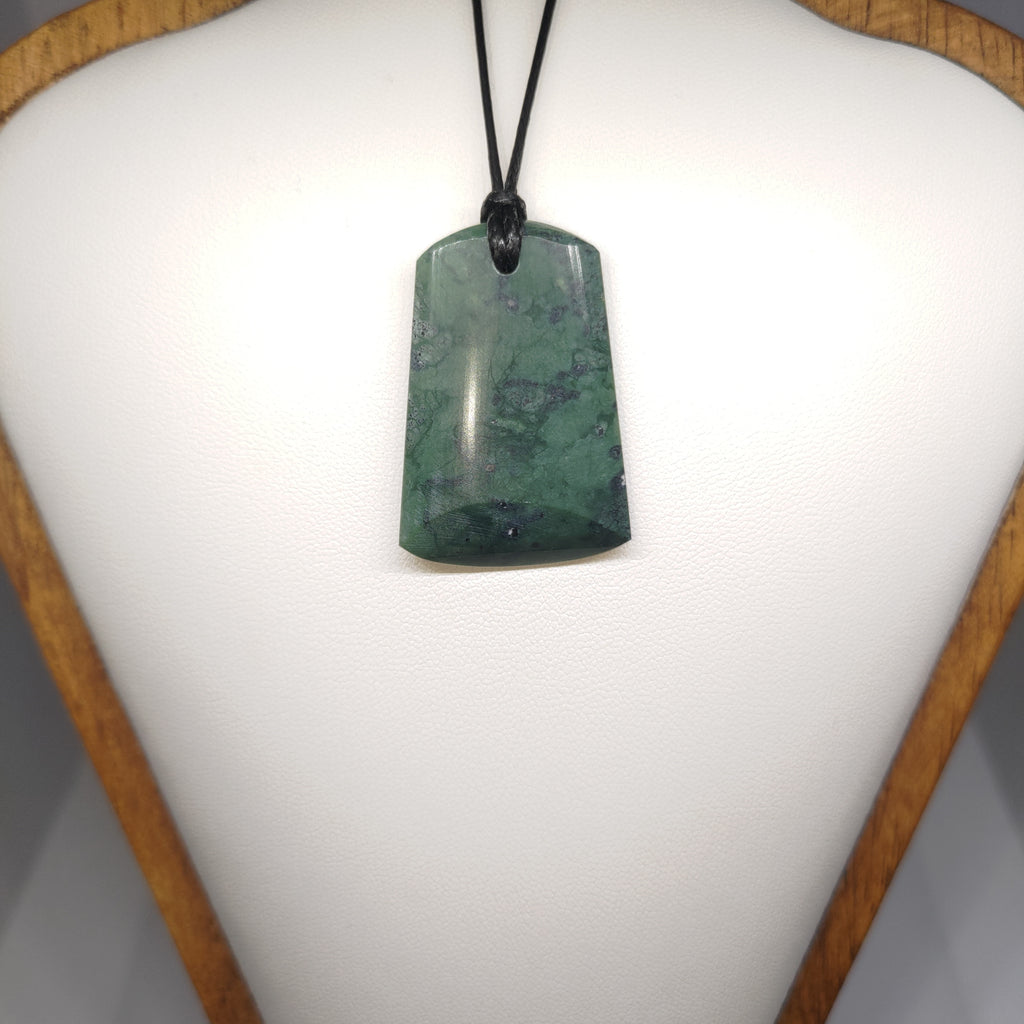 Pounamu Toki – Hand-Carved New Zealand Greenstone Adze 0308