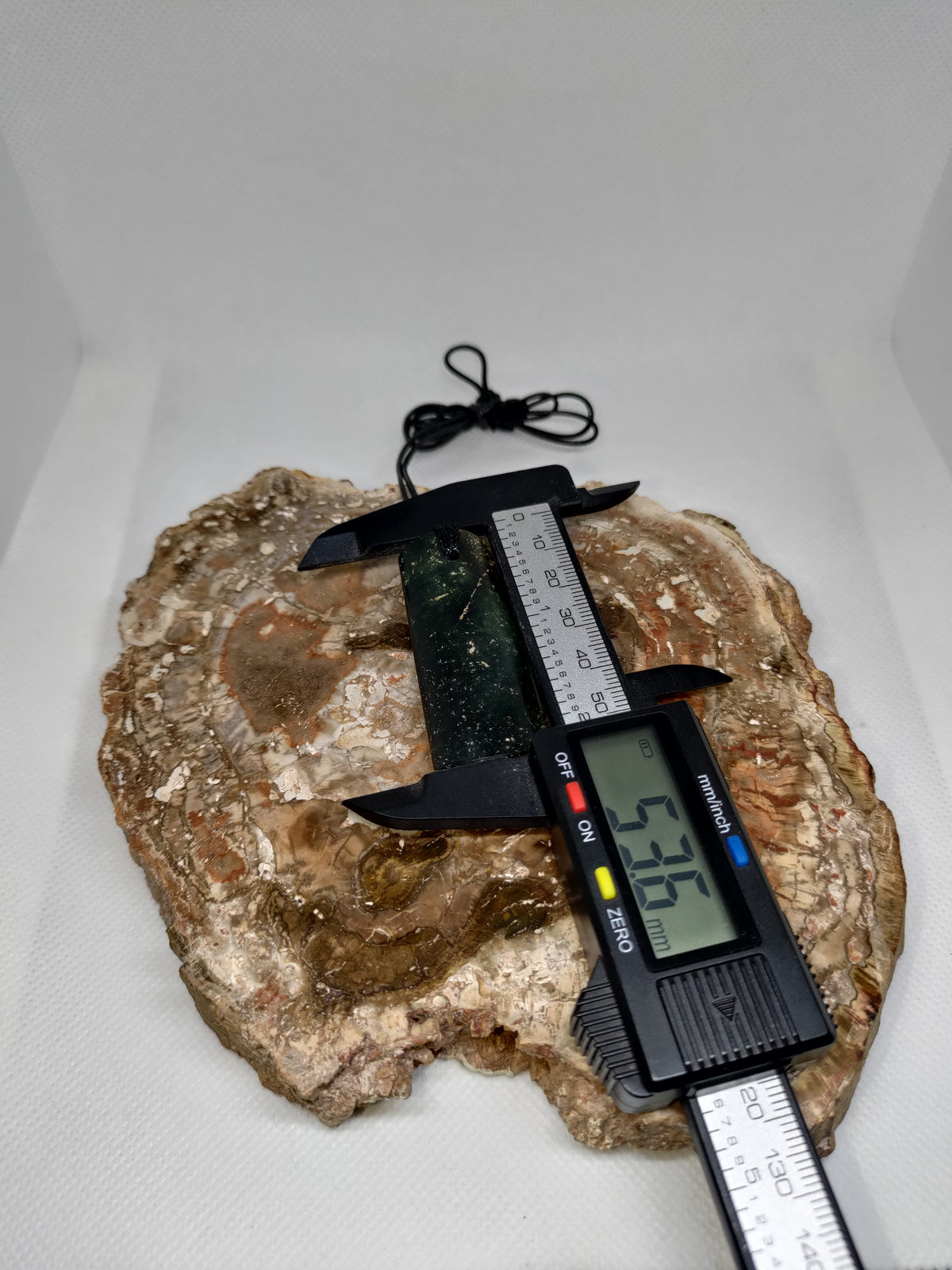 Pounamu Toki – Hand-Carved New Zealand Greenstone Adze 0345