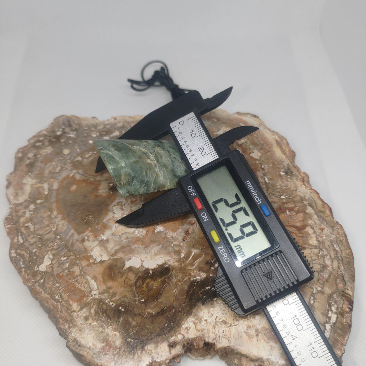 Pounamu Toki – Hand-Carved New Zealand Greenstone Adze 0356