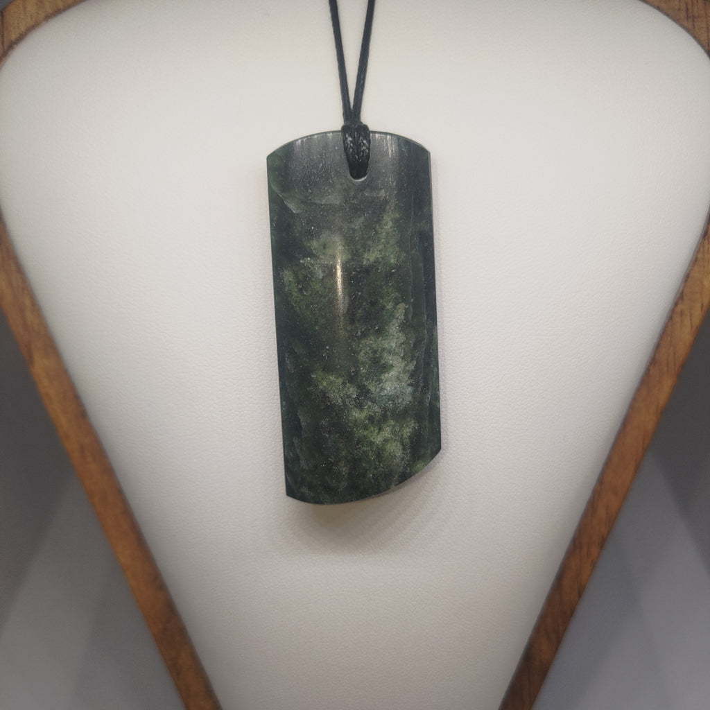 Pounamu Toki – Hand-Carved New Zealand Greenstone Adze 0358