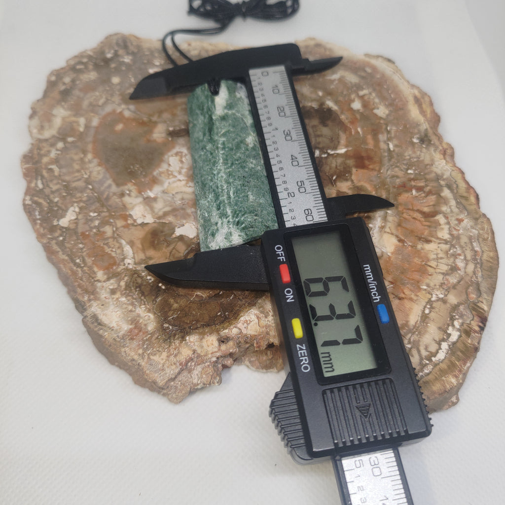 Pounamu Toki – Hand-Carved New Zealand Greenstone Adze 0360
