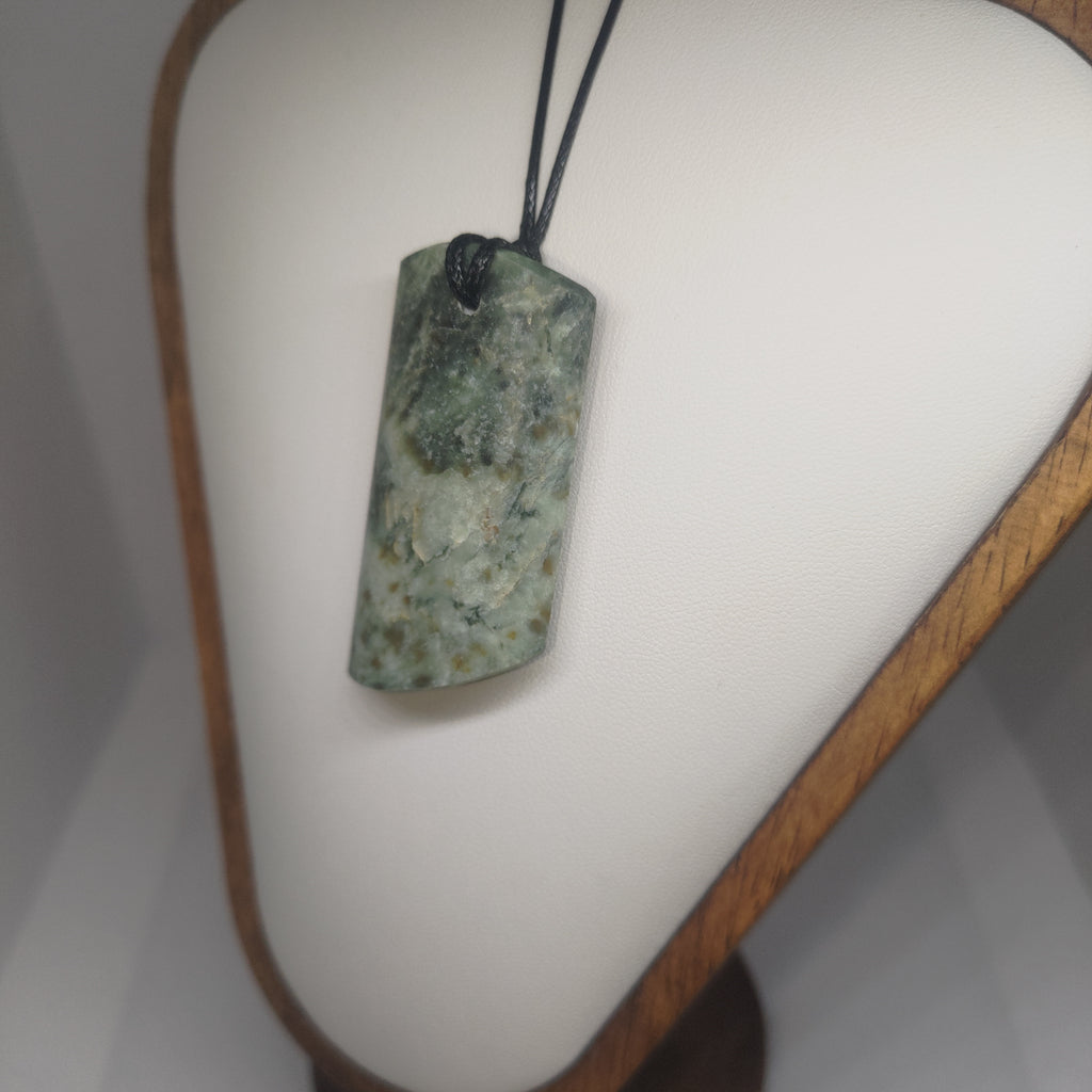 Pounamu Toki – Hand-Carved New Zealand Greenstone Adze 0361