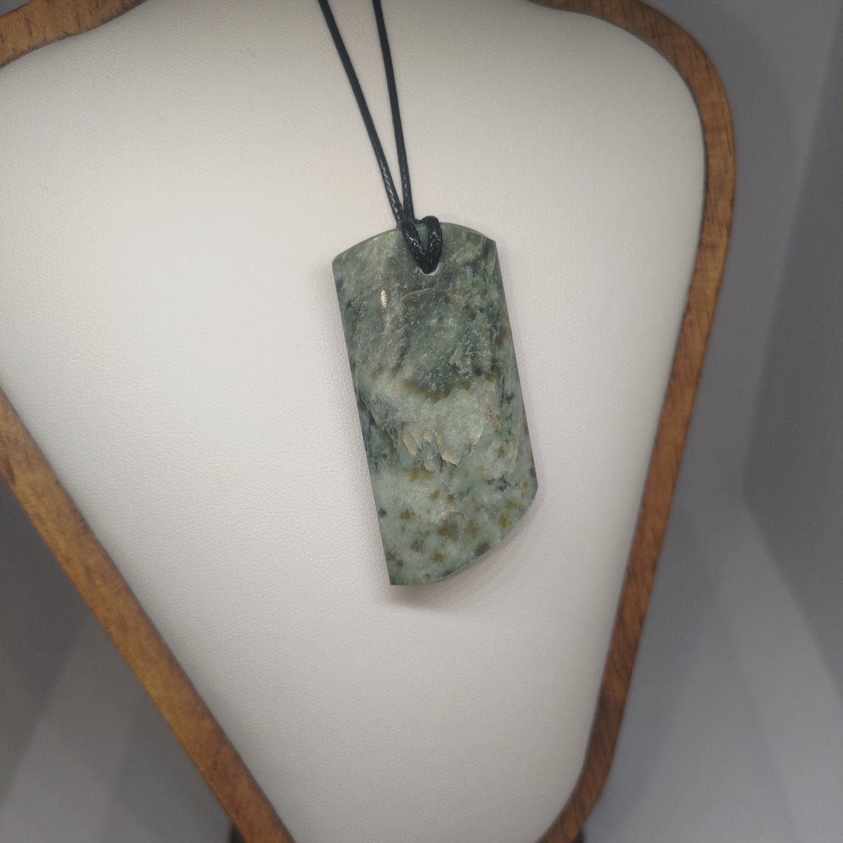 Pounamu Toki – Hand-Carved New Zealand Greenstone Adze 0361