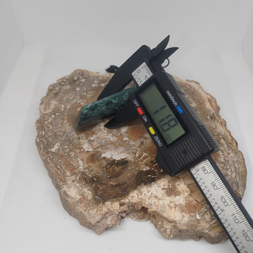 Pounamu Toki – Hand-Carved New Zealand Greenstone Adze 0364