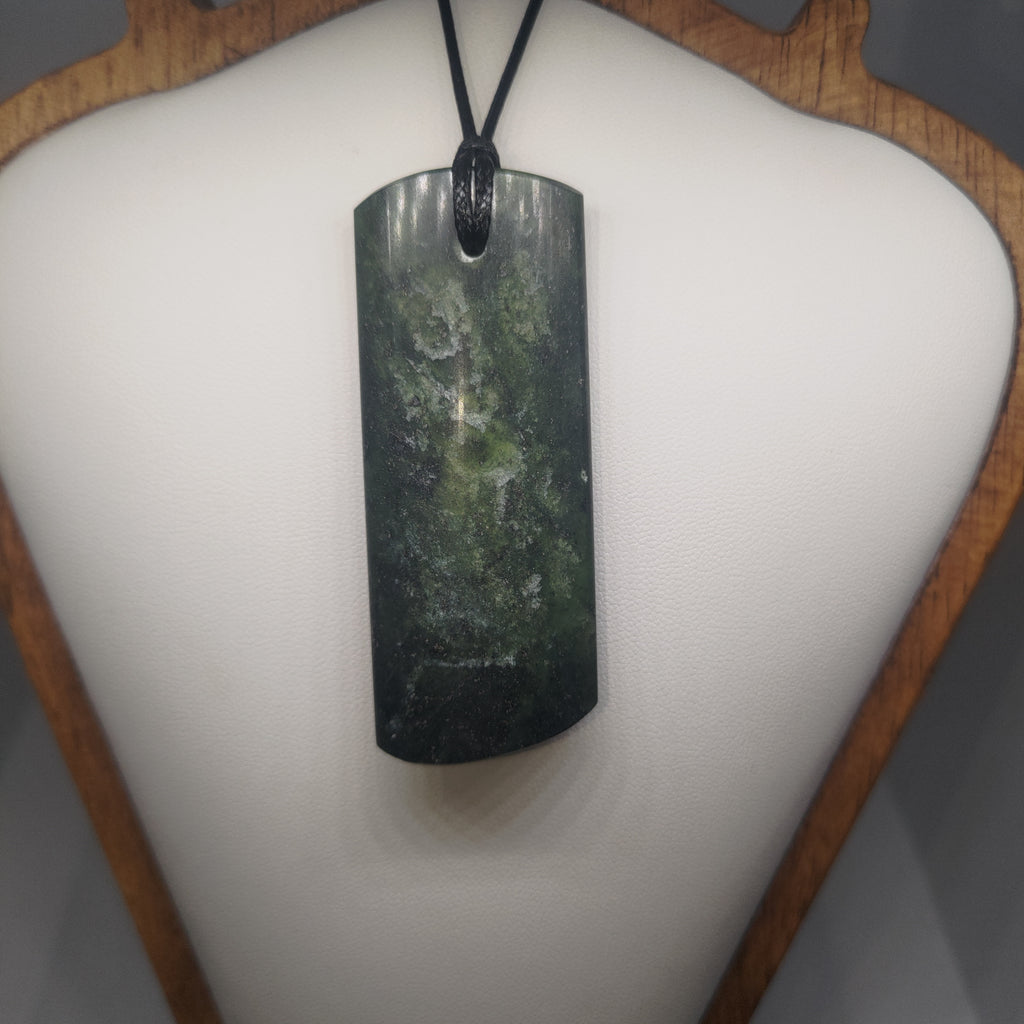 Pounamu Toki – Hand-Carved New Zealand Greenstone Adze 0365