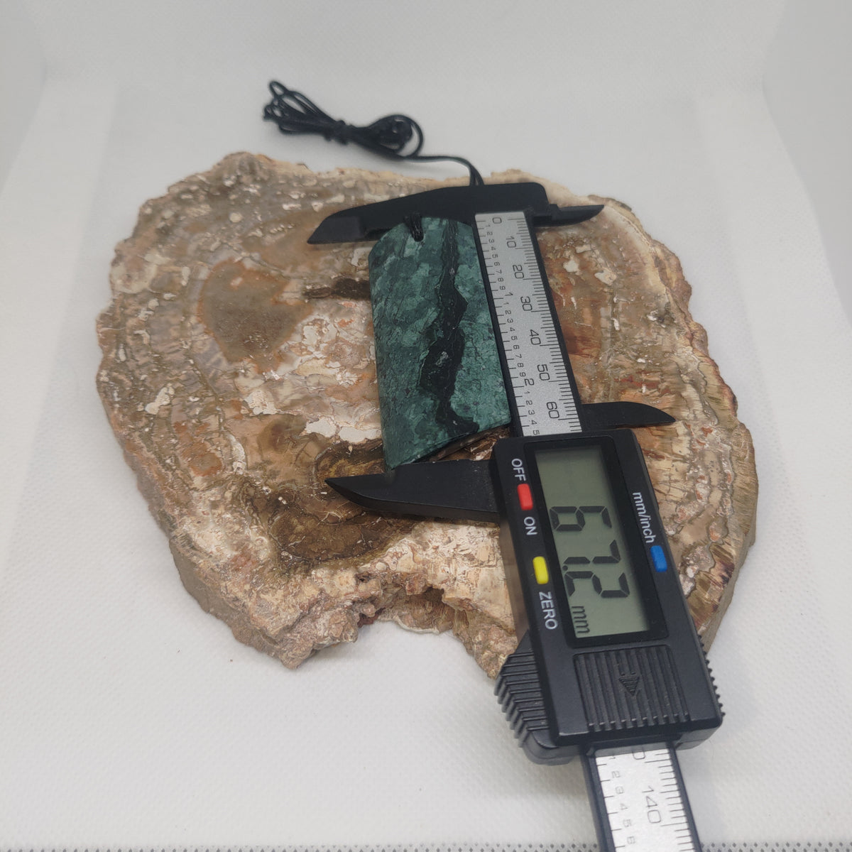 Pounamu Toki – Hand-Carved New Zealand Greenstone Adze 0366