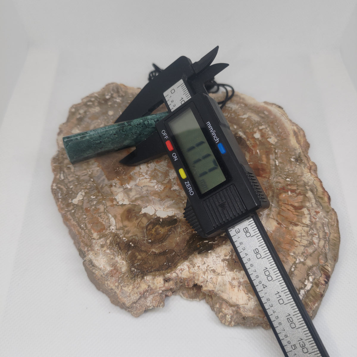 Pounamu Toki – Hand-Carved New Zealand Greenstone Adze 0366