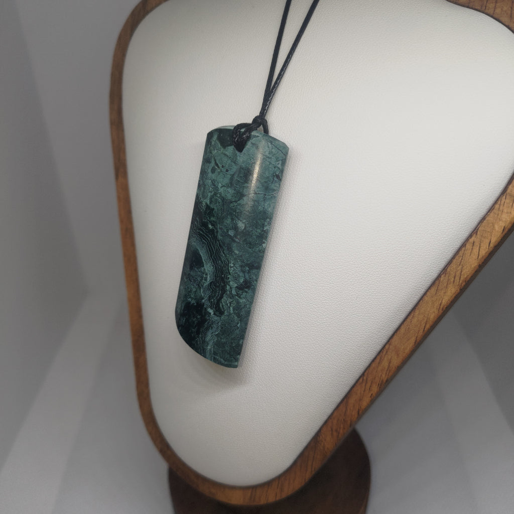 Pounamu Toki – Hand-Carved New Zealand Greenstone Adze 0368