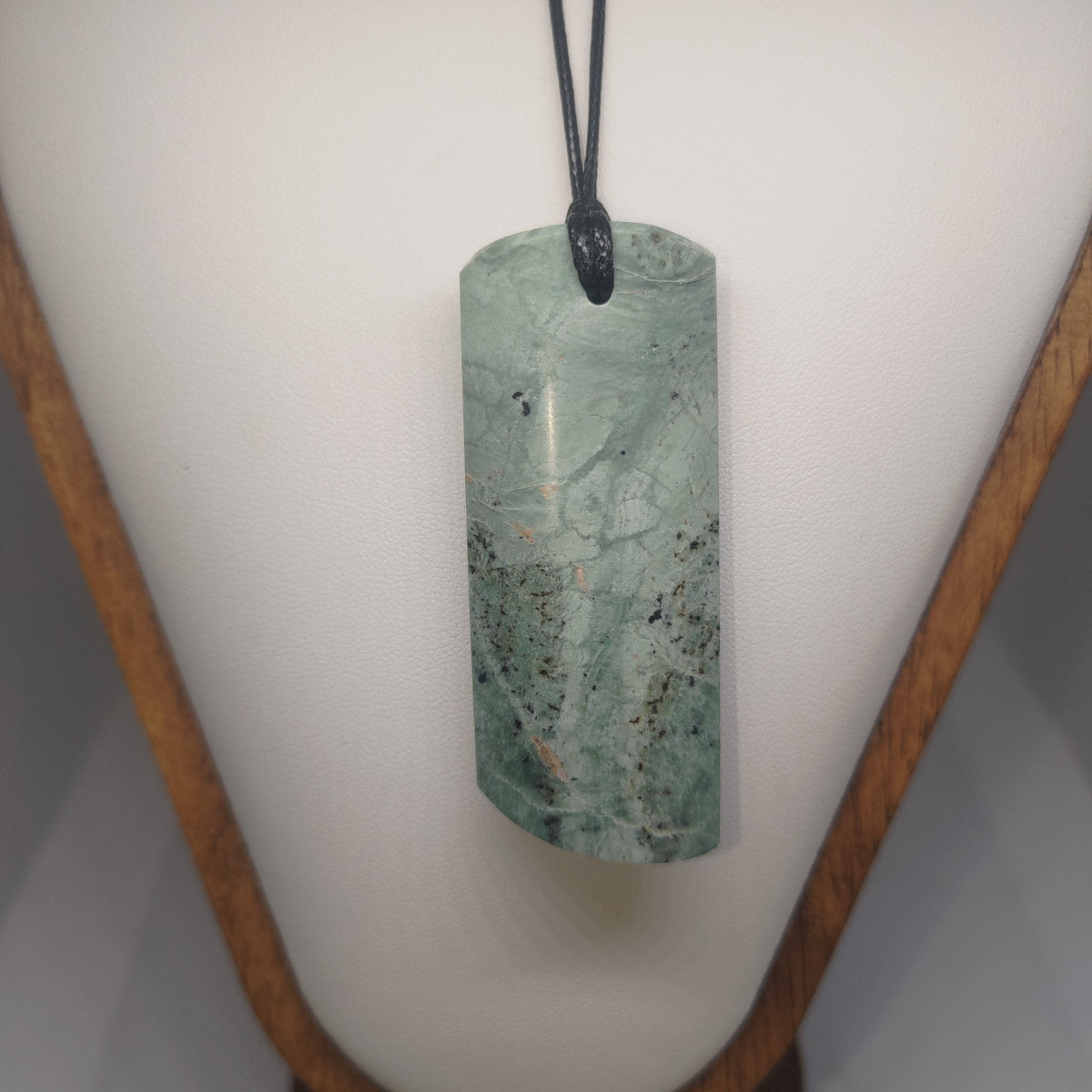 Pounamu Toki – Hand-Carved New Zealand Greenstone Adze 0369