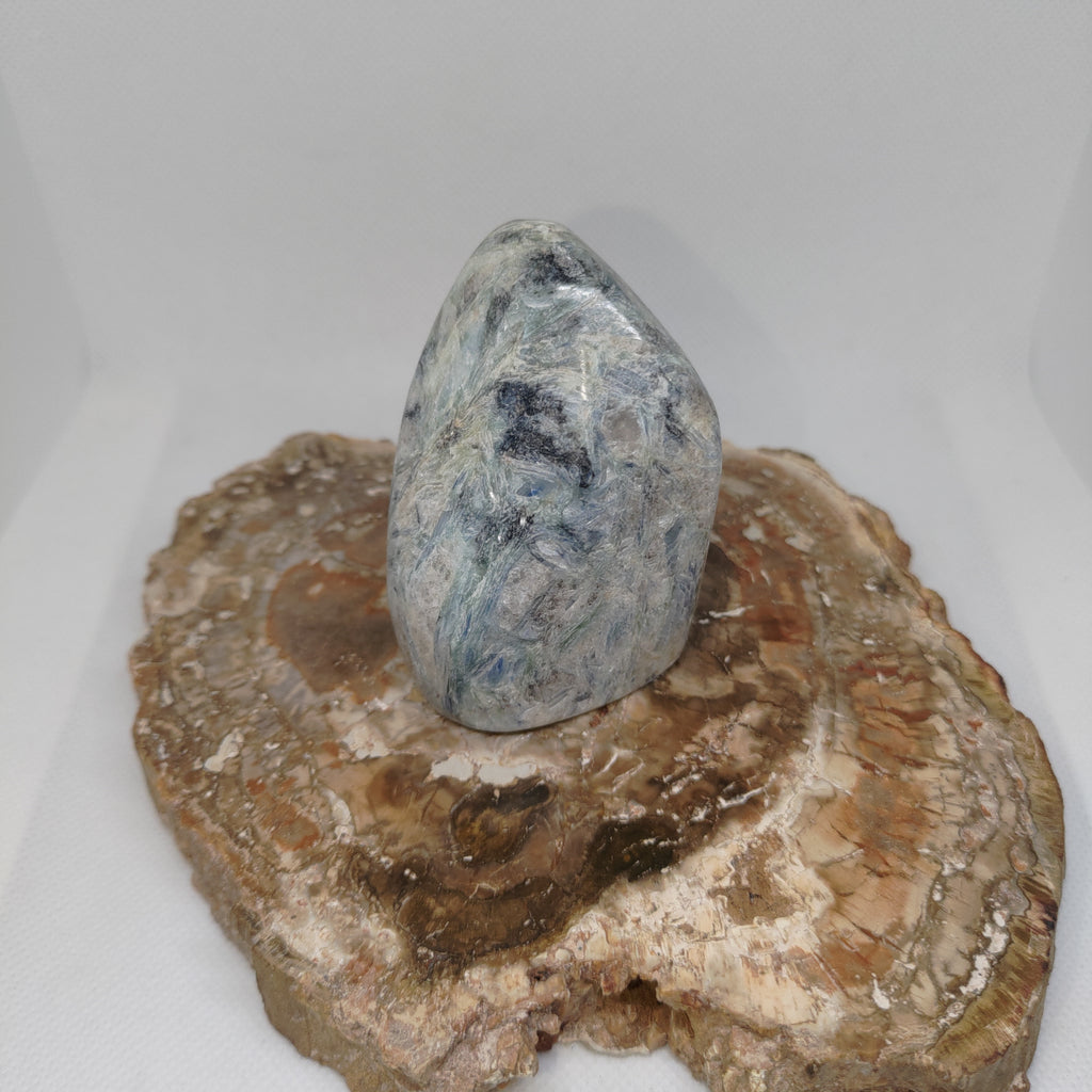 Green and Blue Kyanite in Quartz Matrix Freeform Ref: 0385