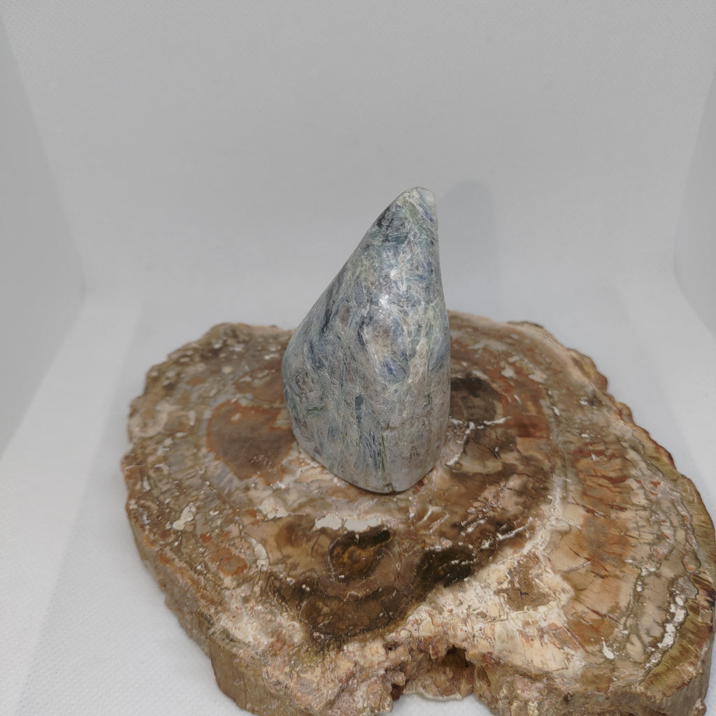 Green and Blue Kyanite in Quartz Matrix Freeform Ref: 0385