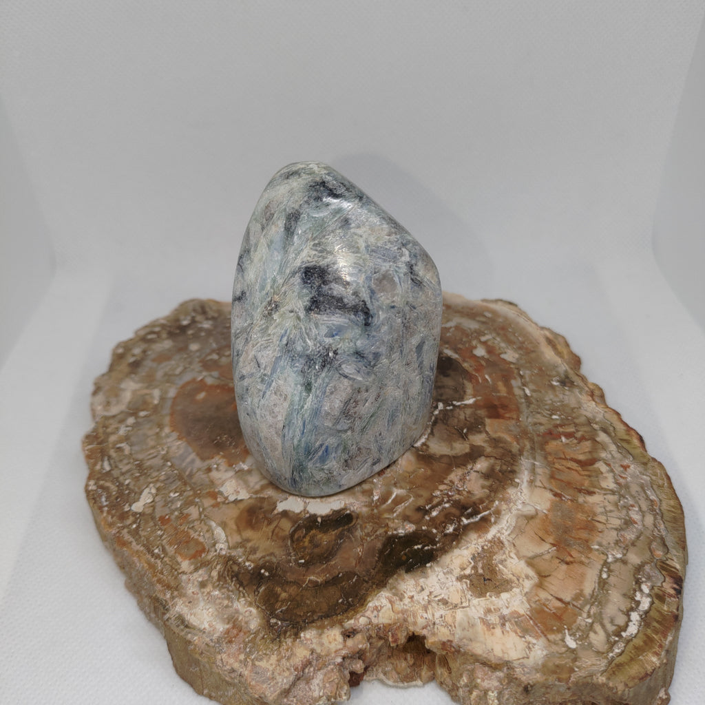 Green and Blue Kyanite in Quartz Matrix Freeform Ref: 0385