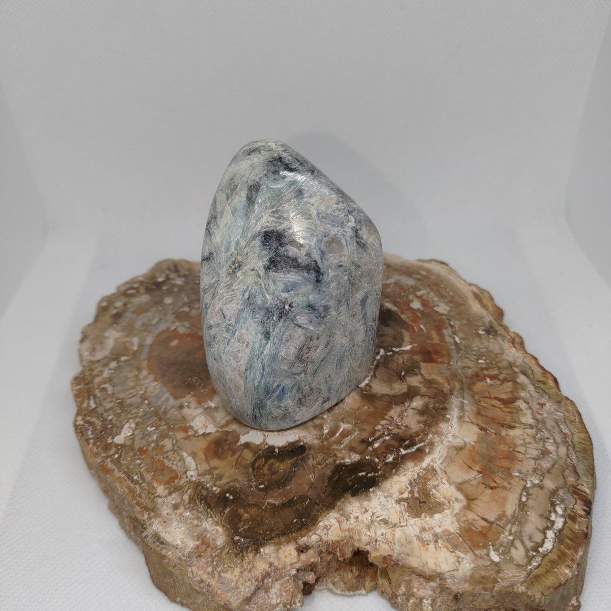 Green and Blue Kyanite in Quartz Matrix Freeform Ref: 0385