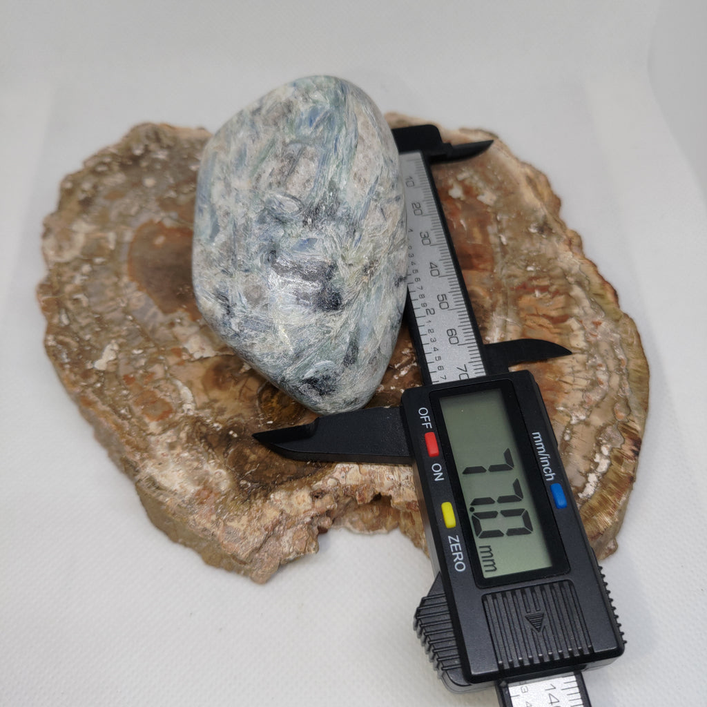 Green and Blue Kyanite in Quartz Matrix Freeform Ref: 0385