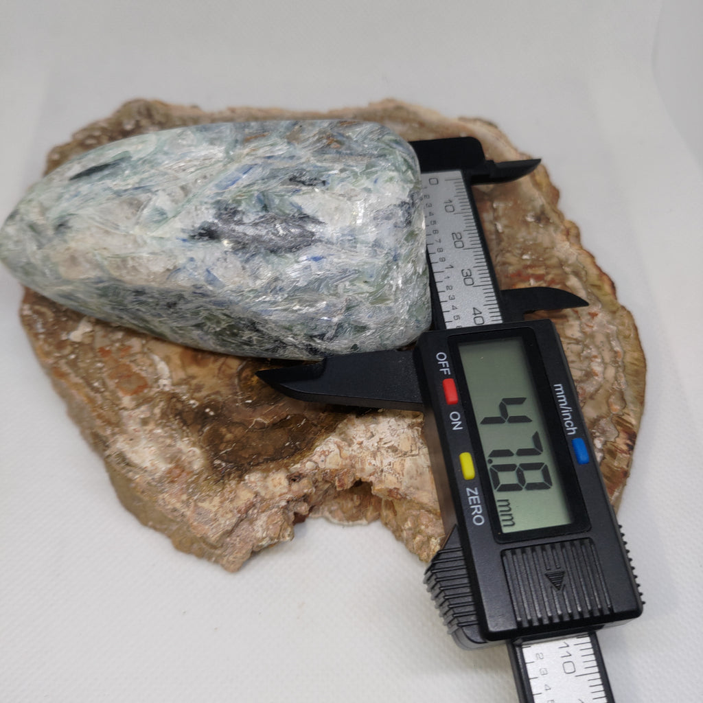 Green and Blue Kyanite in Quartz Matrix Freeform Ref: 0386