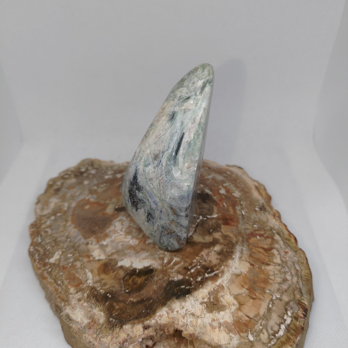 Green and Blue Kyanite in Quartz Matrix Freeform Ref: 0386