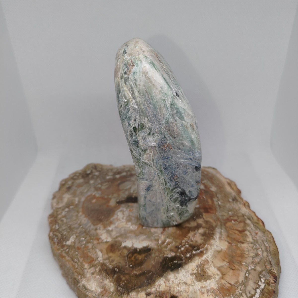 Green and Blue Kyanite in Quartz Matrix Freeform Ref: 0387