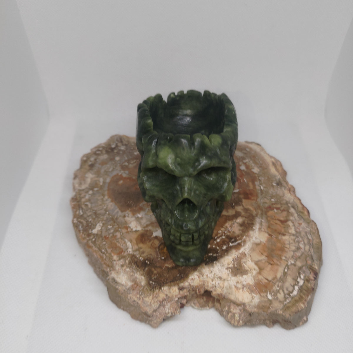 Green Jade Skull Bowl Ref: 0394