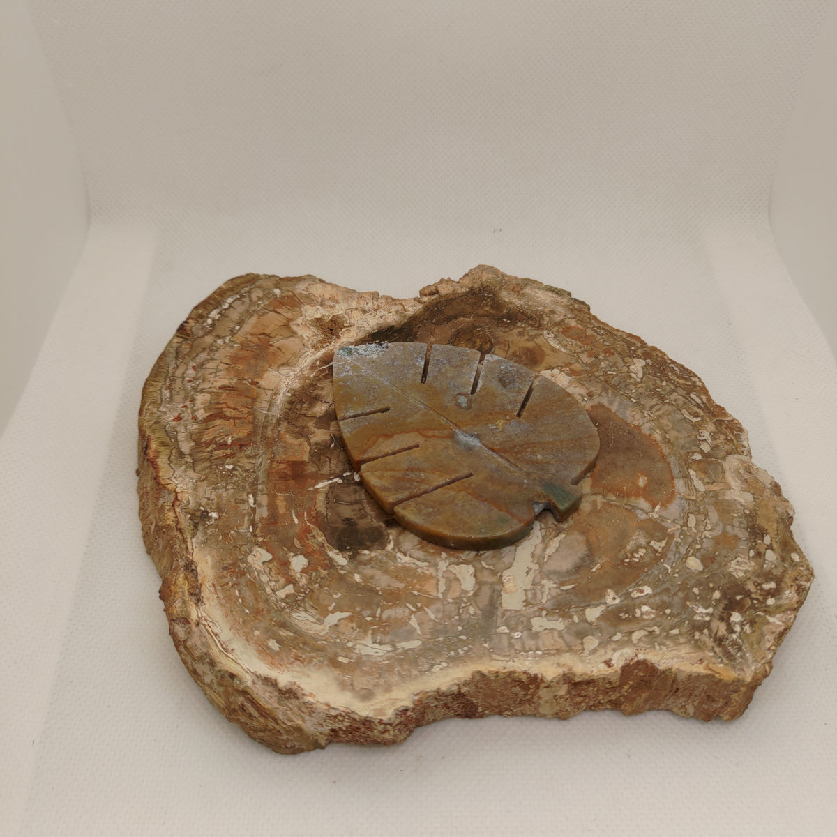 Ocean Jasper Carved Leaf Ref: 0398