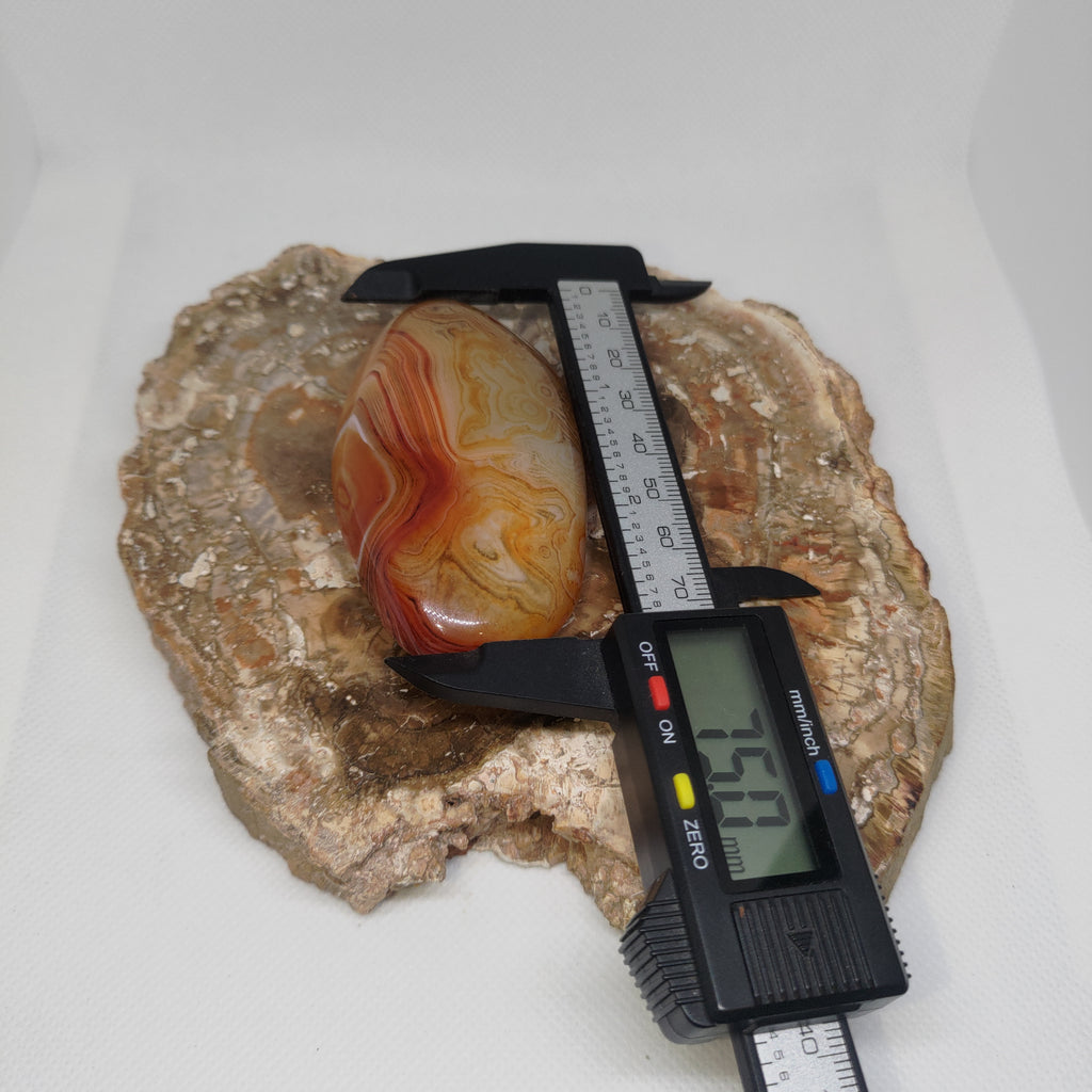 Madagascar Banded Agate Ref: 0408