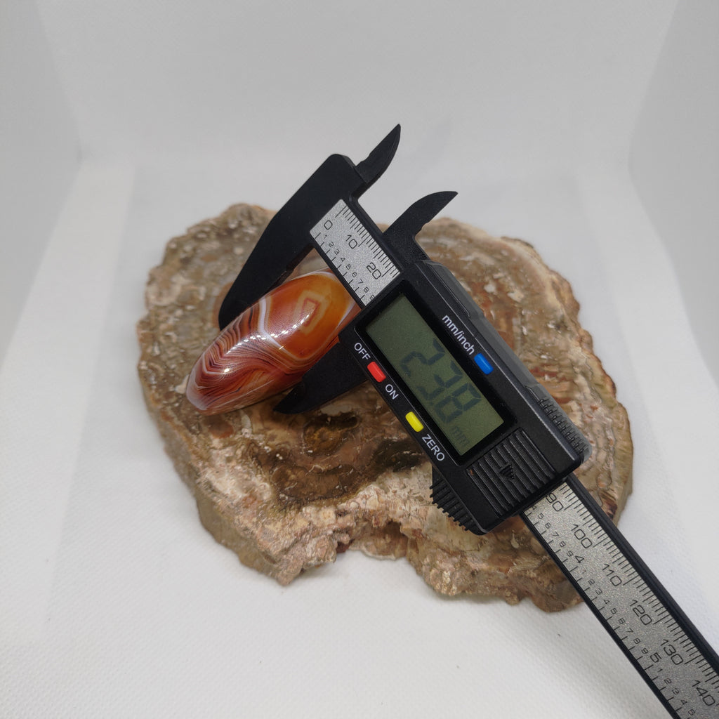 Madagascar Banded Agate Ref: 0408